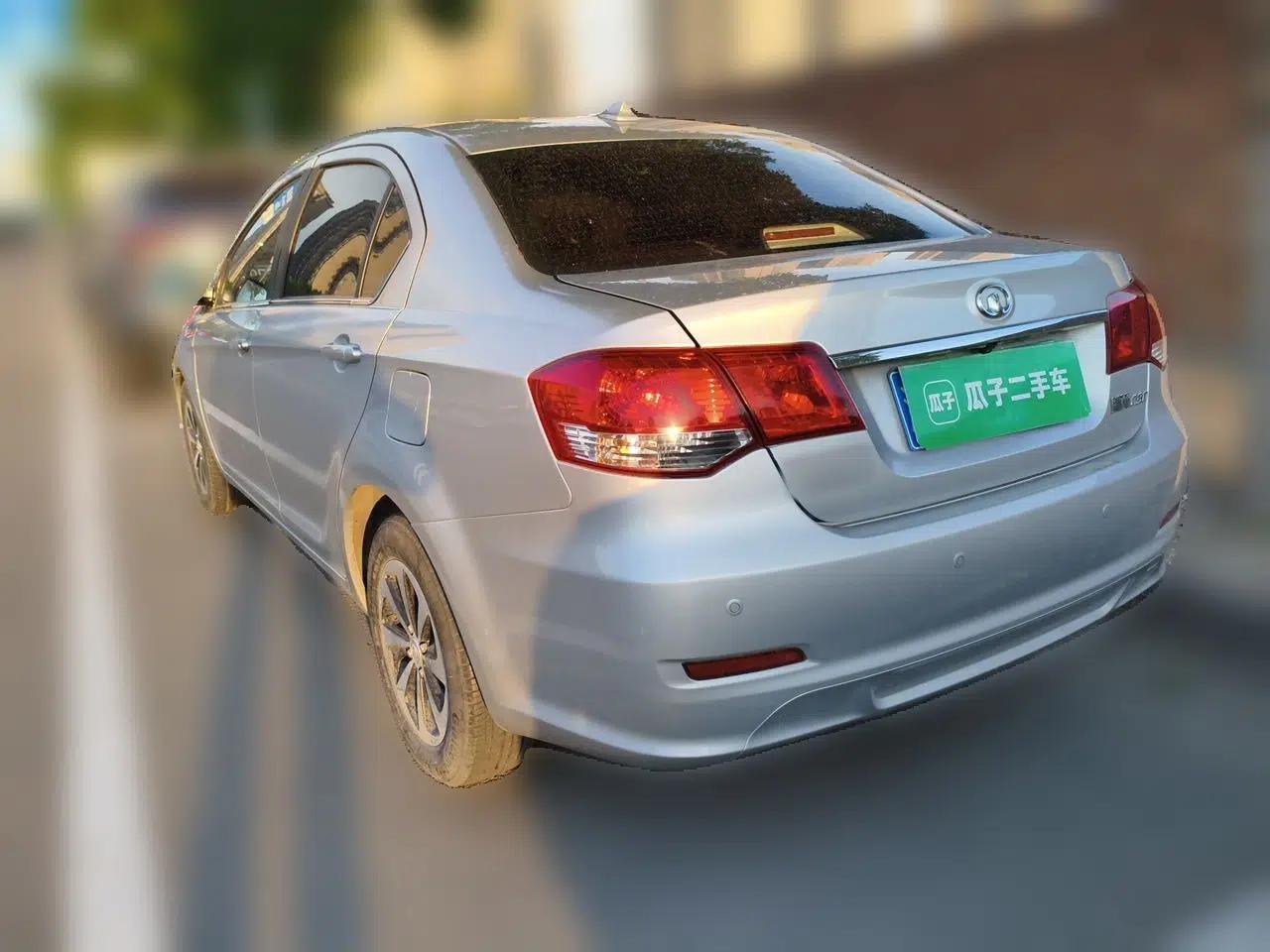 Great Wall C30 2013 1.5L Manual Luxury Model — миниатюра 4