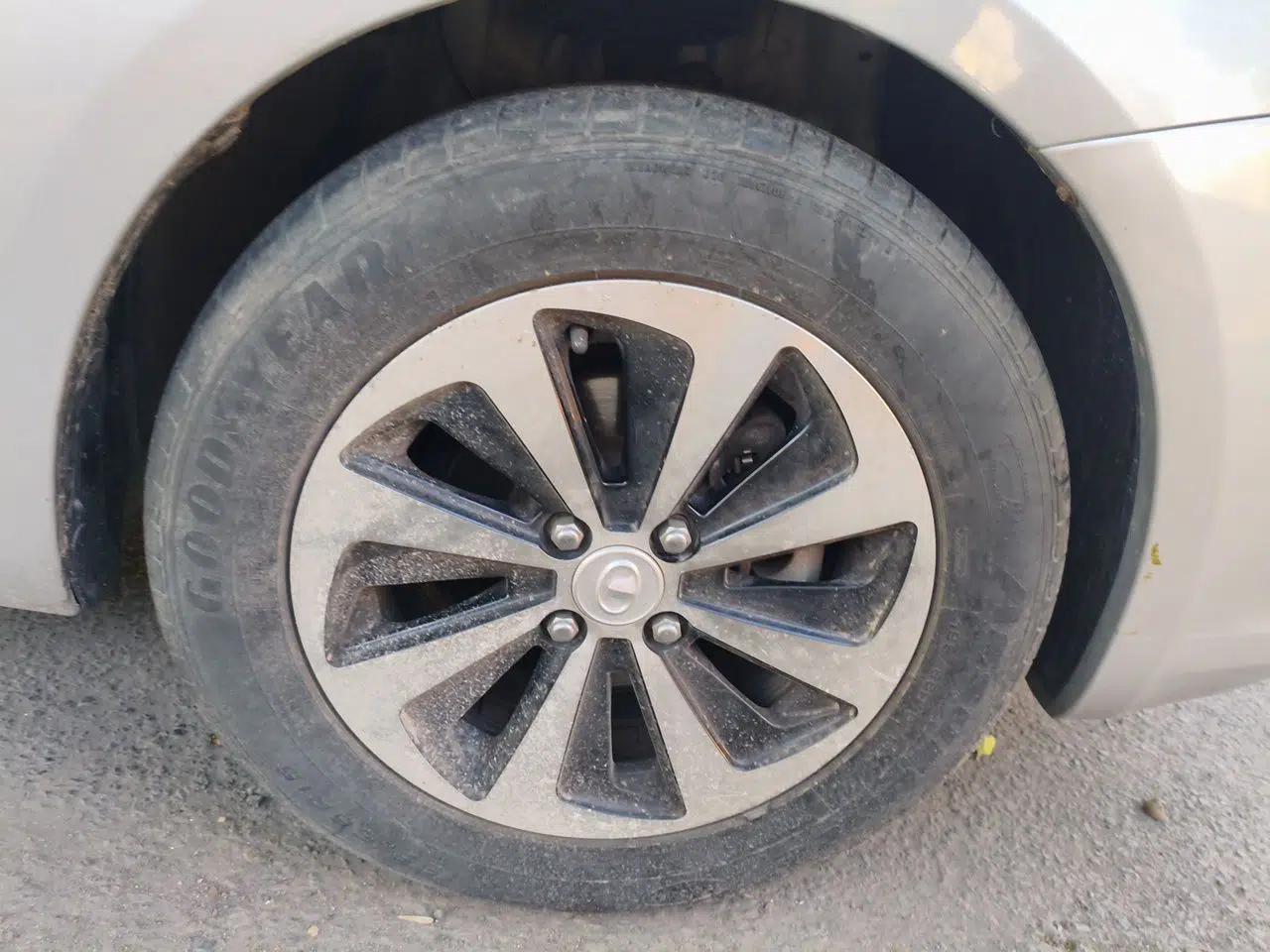 Great Wall C30 2013 1.5L Manual Luxury Model — миниатюра 8