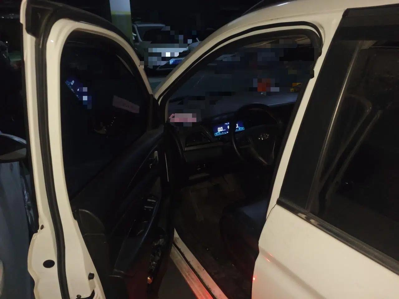 CHANGAN KAICHENG Oushang A600 2016 1.5L Manual Elite 7-Seater — миниатюра 17