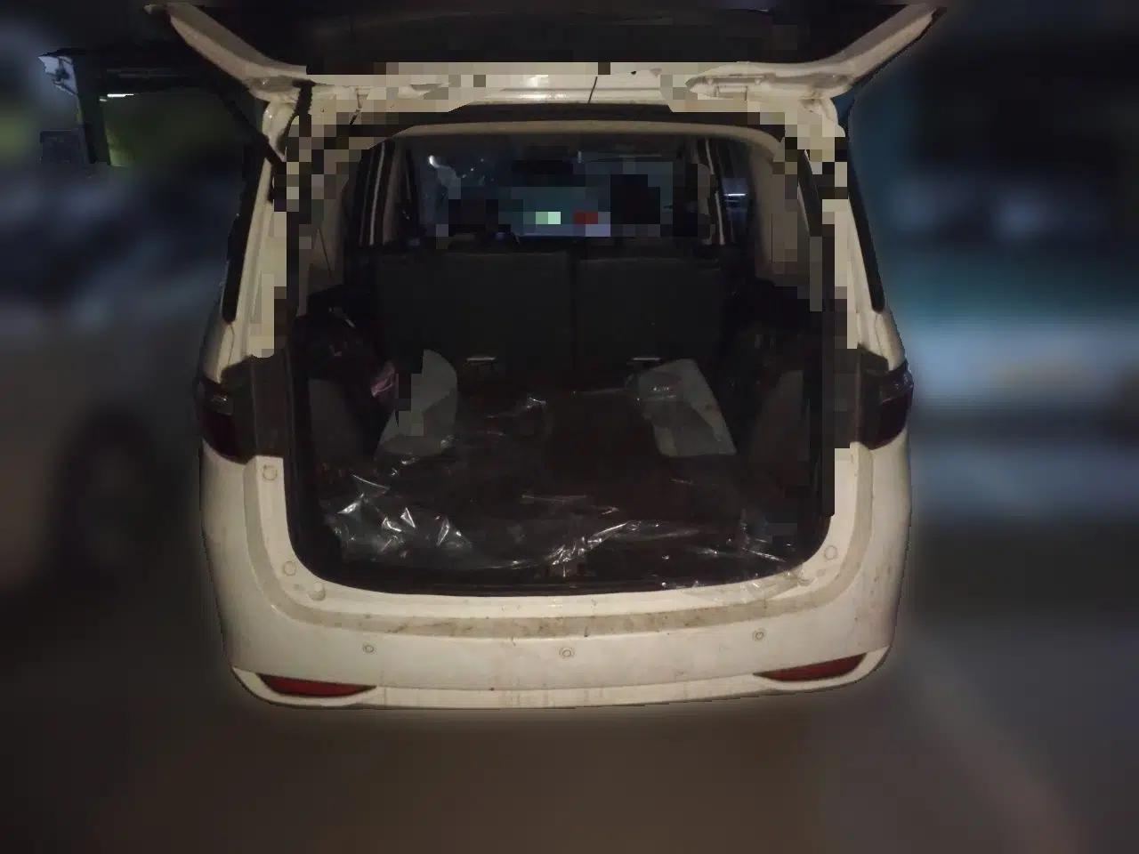 CHANGAN KAICHENG Oushang A600 2016 1.5L Manual Elite 7-Seater — миниатюра 20