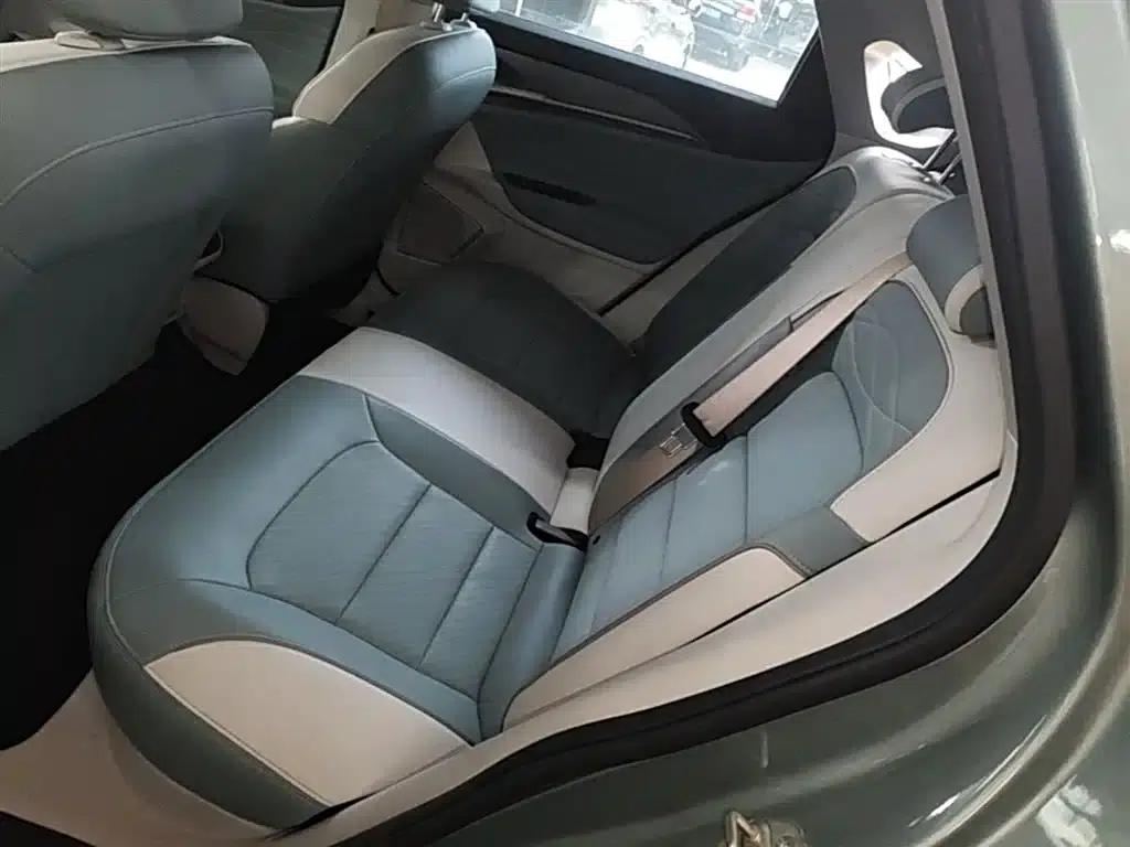 Geely Geometry G6 2024 500KM Premium Edition — миниатюра 17