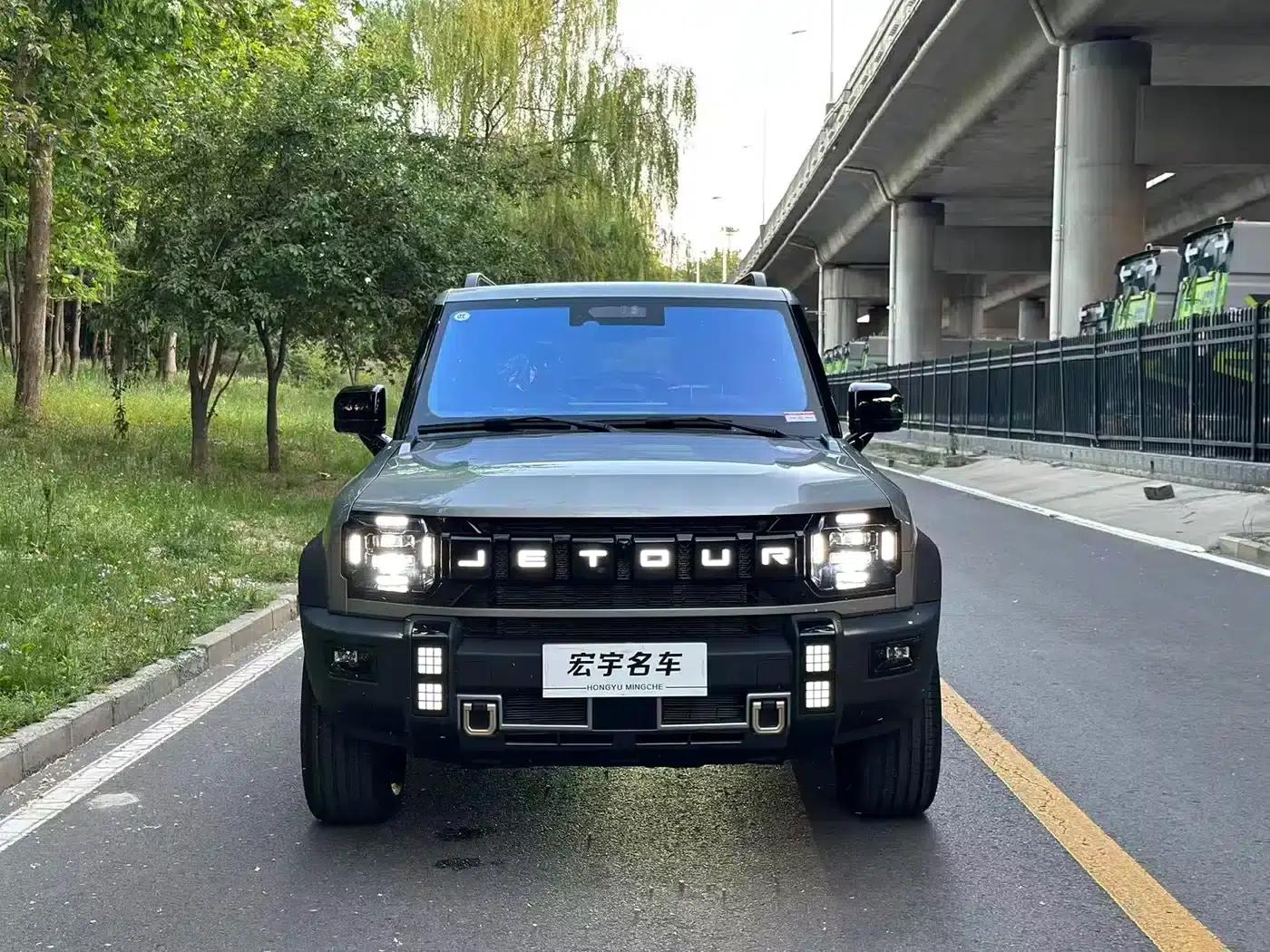 Jetour Traveler C-DM 2026 Model, 212km Range, Huawei Qiankun Intelligent Driving, 5 Seats — миниатюра 2