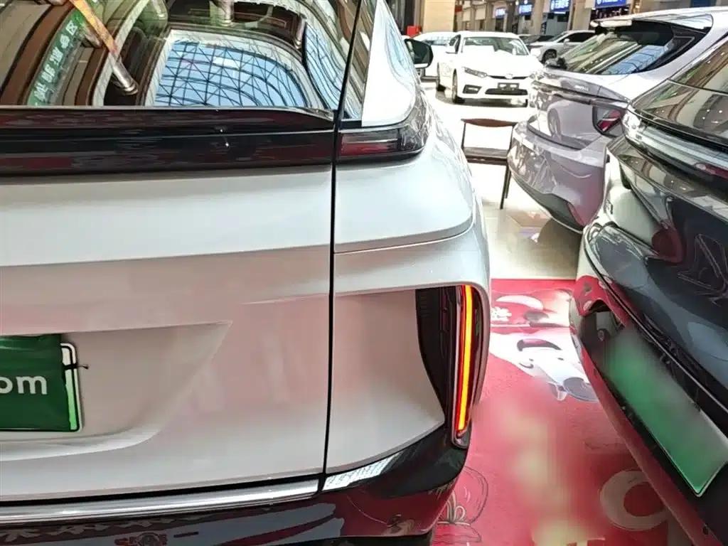 iQ Ruige 2024 Rear-Wheel Drive Standard Range Luxury Edition — миниатюра 8