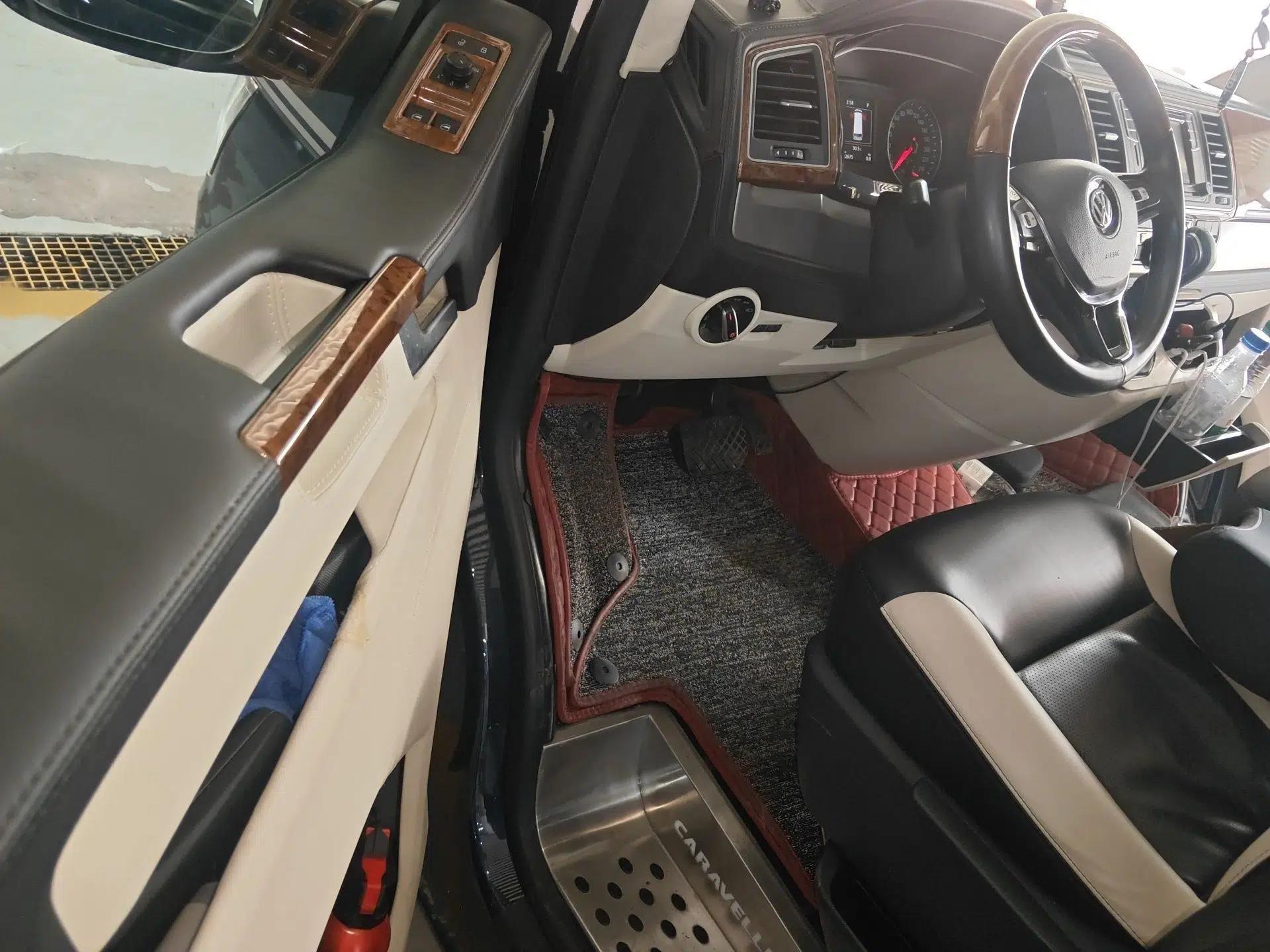 Volkswagen Caravelle 2017 2.0 TSI 4x4 Luxury Edition 7-Seater — миниатюра 19
