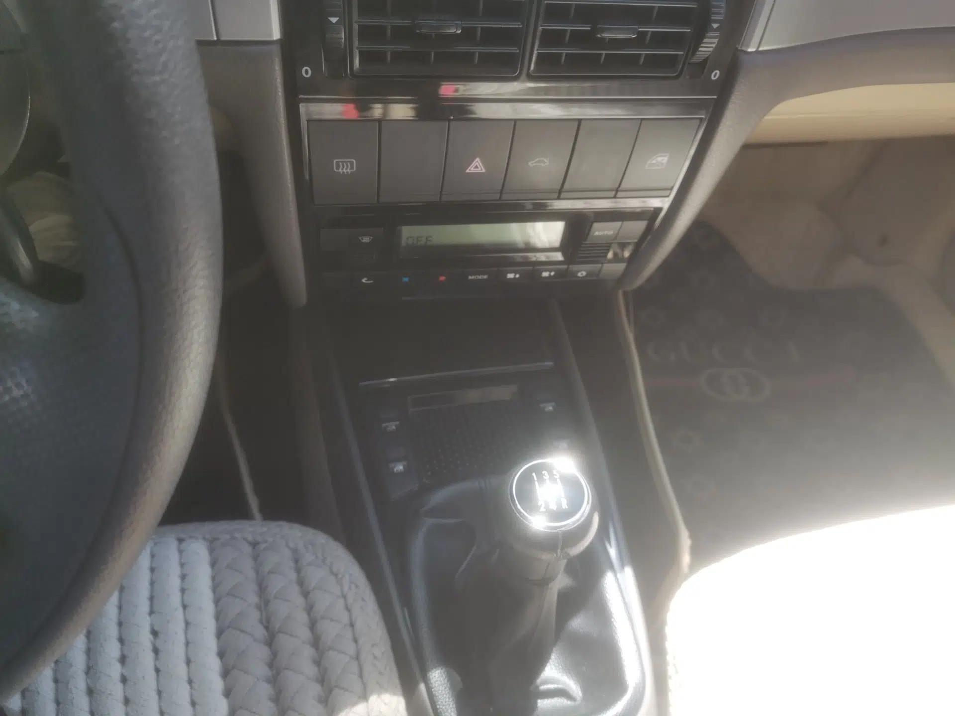 Volkswagen Santana Vista 2008 1.8L Manual Comfort Edition — миниатюра 15