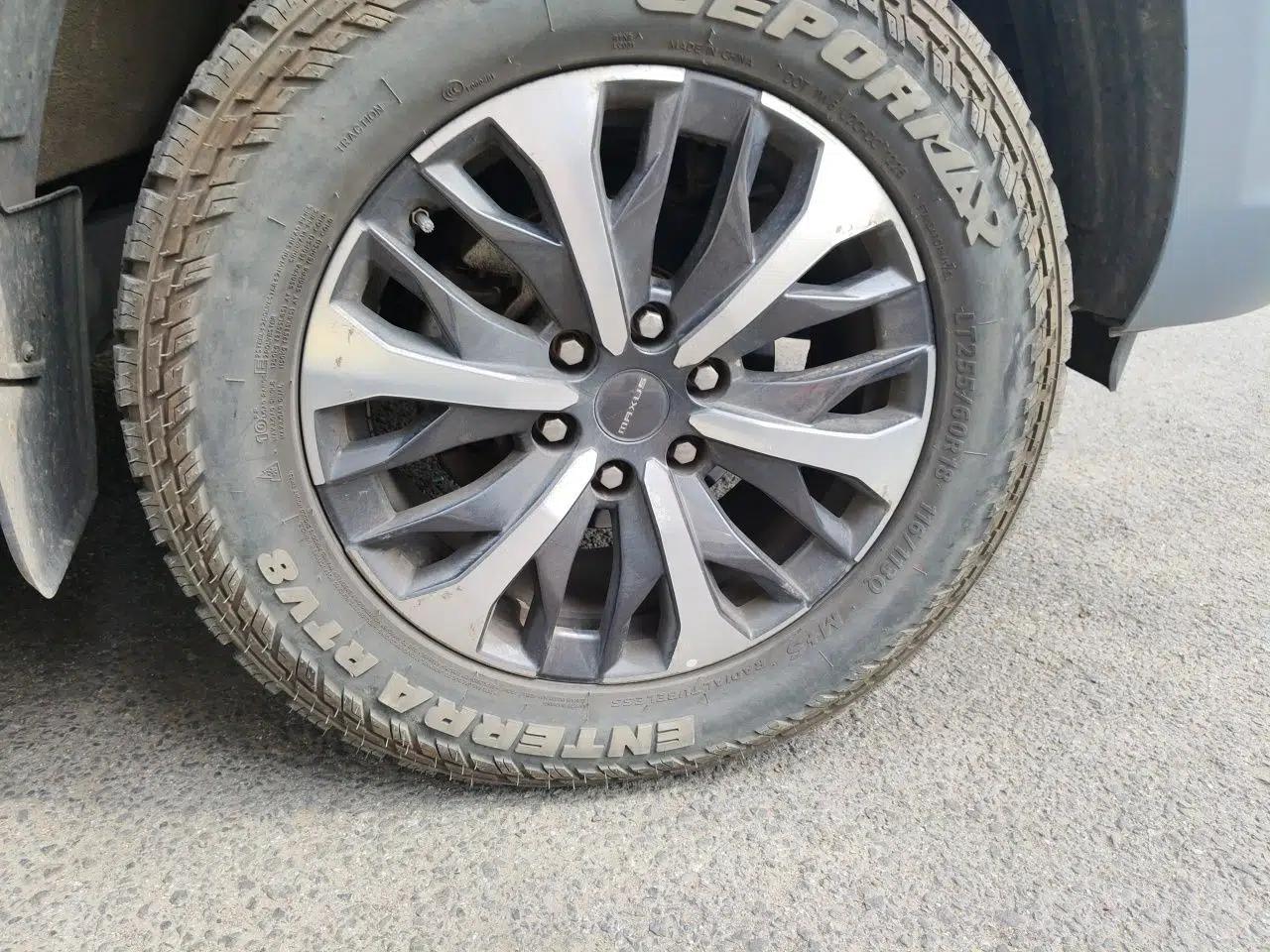 SAIC MAXUS T70  — миниатюра 8