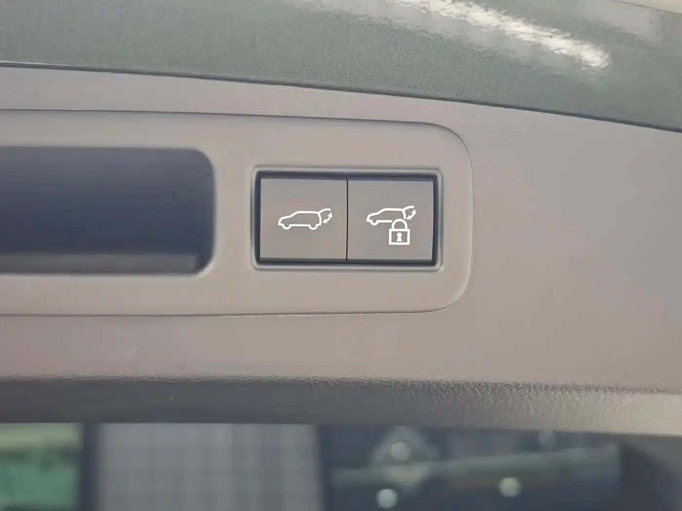 Lexus RX Hybrid 2023 450h+ AWD Enjoy Edition — миниатюра 6
