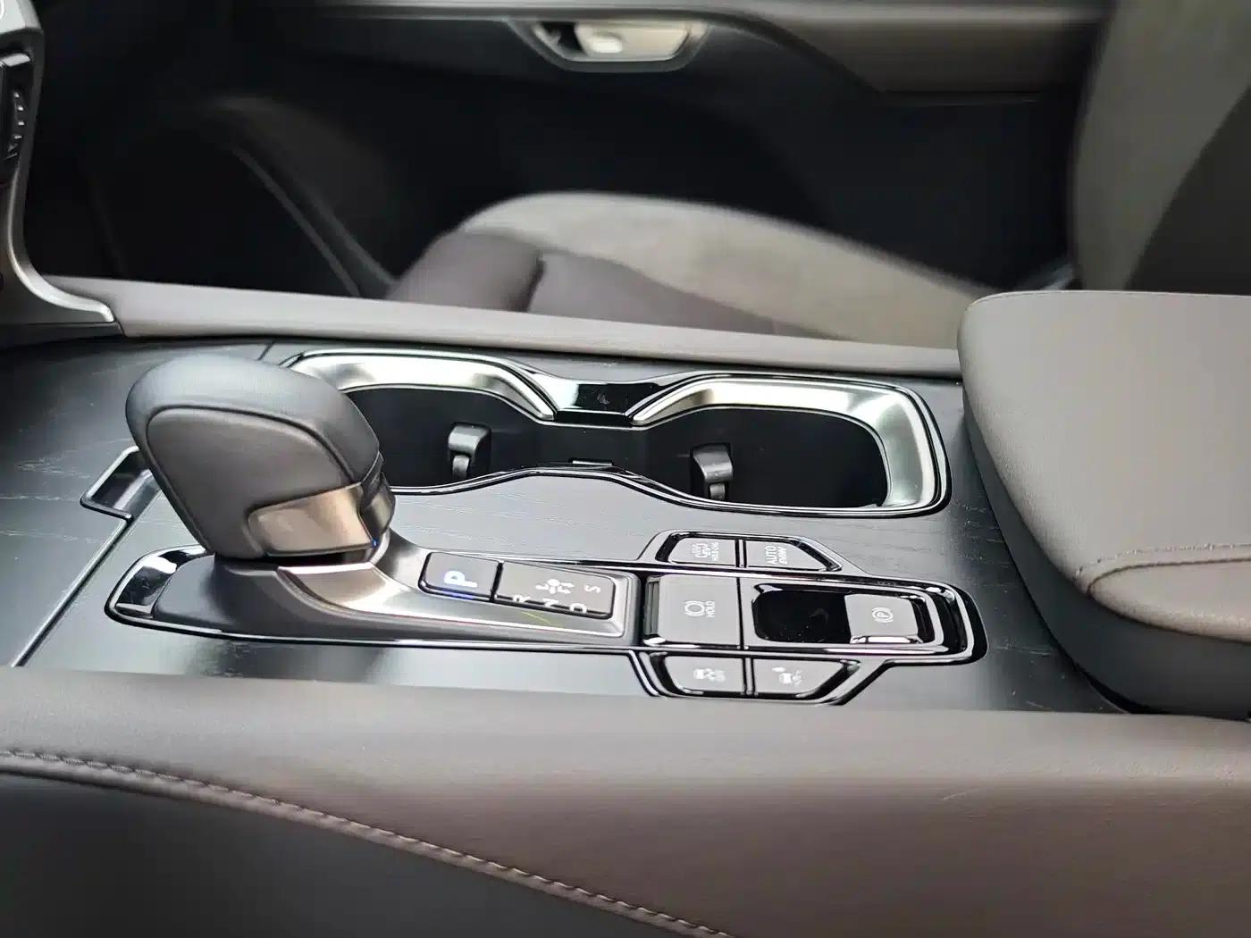 Lexus RX Hybrid 2023 450h+ AWD Enjoy Edition — миниатюра 9