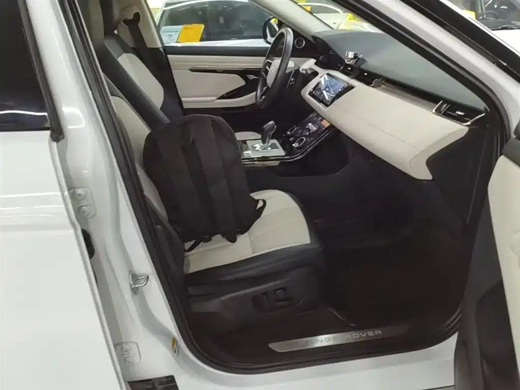 Range Rover Evoque PHEV 2021 Model P300e Luxury Edition — миниатюра 25