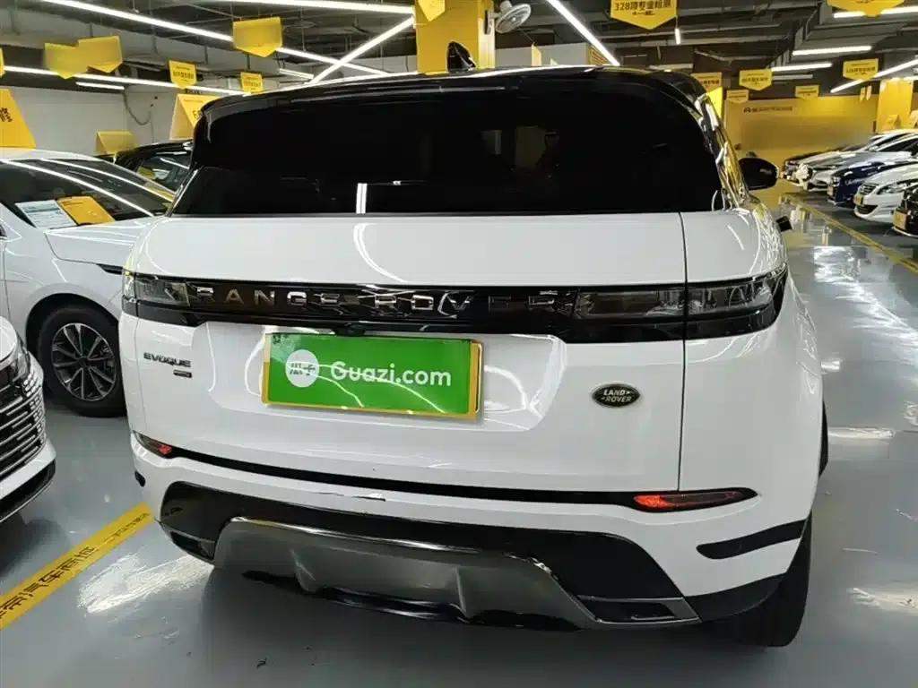 Range Rover Evoque PHEV 2021 Model P300e Luxury Edition — миниатюра 6