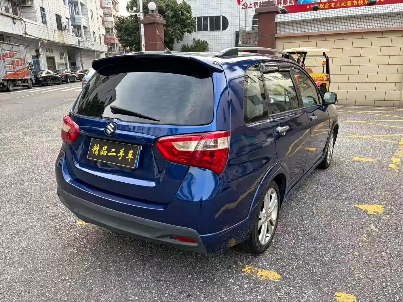 Liana A6 2015 Hatchback 1.4L Manual Comfort Edition — миниатюра 5