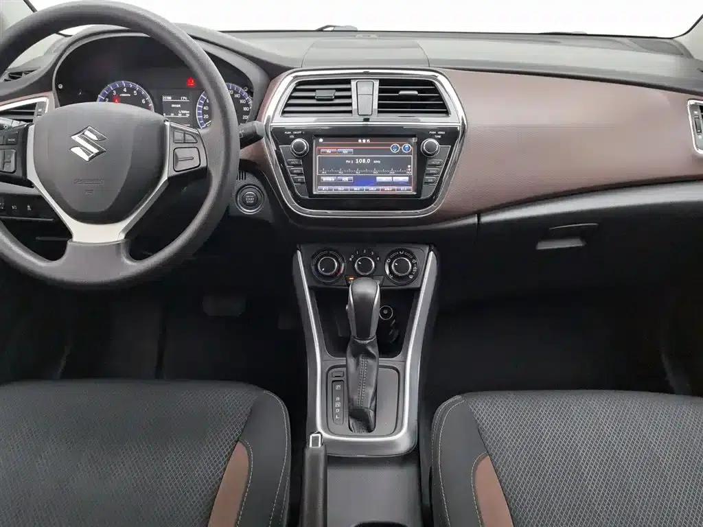 Xiaotu 2017 1.6L CVT 2WD Urban Fashion Model — миниатюра 12