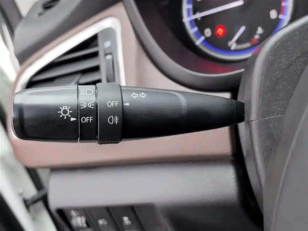 Xiaotu 2017 1.6L CVT 2WD Urban Fashion Model — миниатюра 21