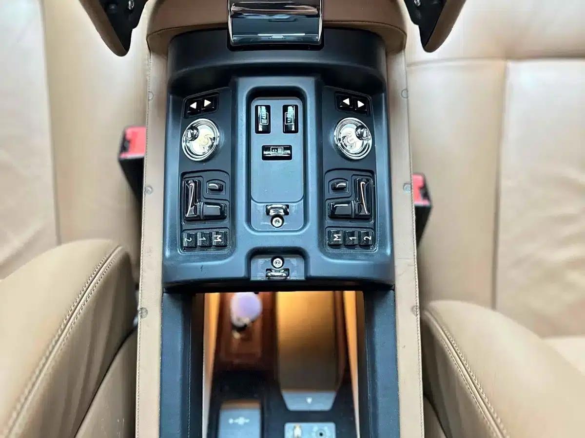2013 Phantom 6.7L Standard Edition — миниатюра 17