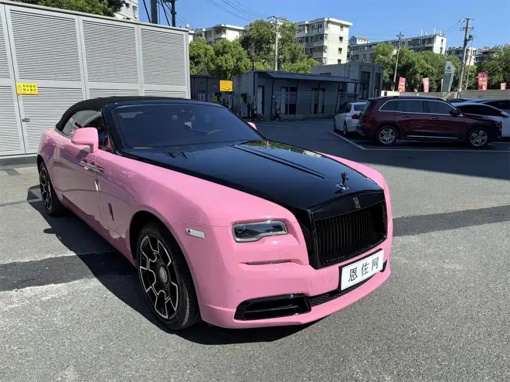 2018 Dawn 6.6T Black Badge — миниатюра 4