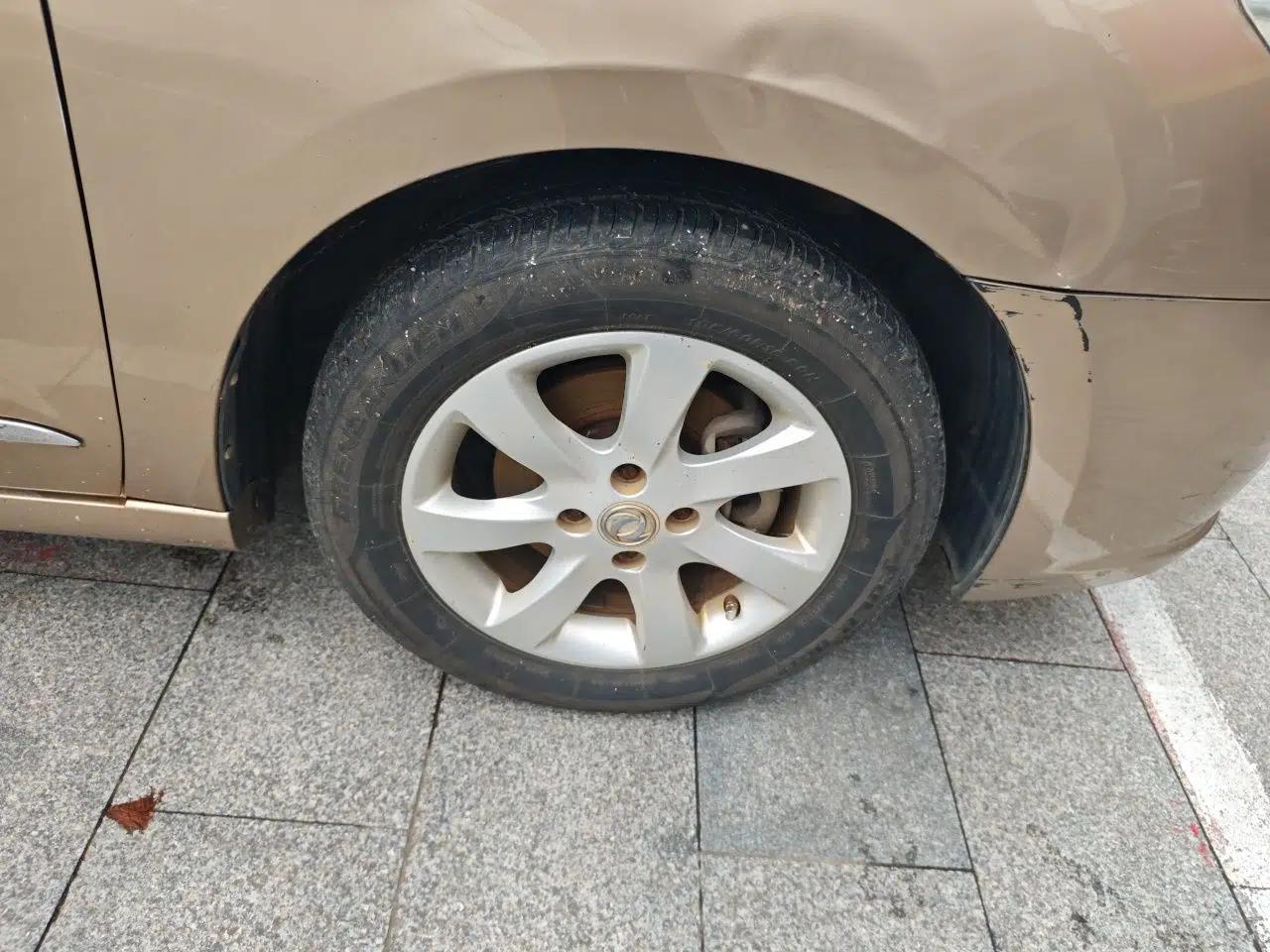 Dongfeng Aeolus A60 2014 1.6L Manual Luxury Model — миниатюра 8