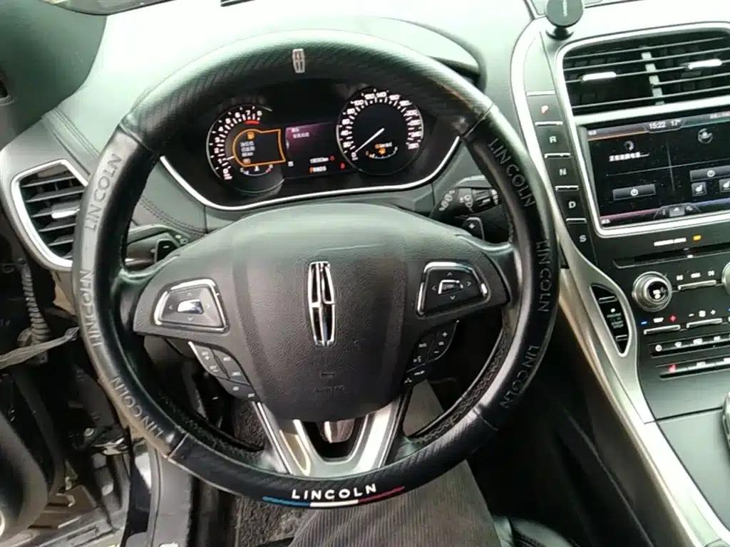 Lincoln MKX 2015 2.0T Two-Wheel Drive Premium Edition — миниатюра 11