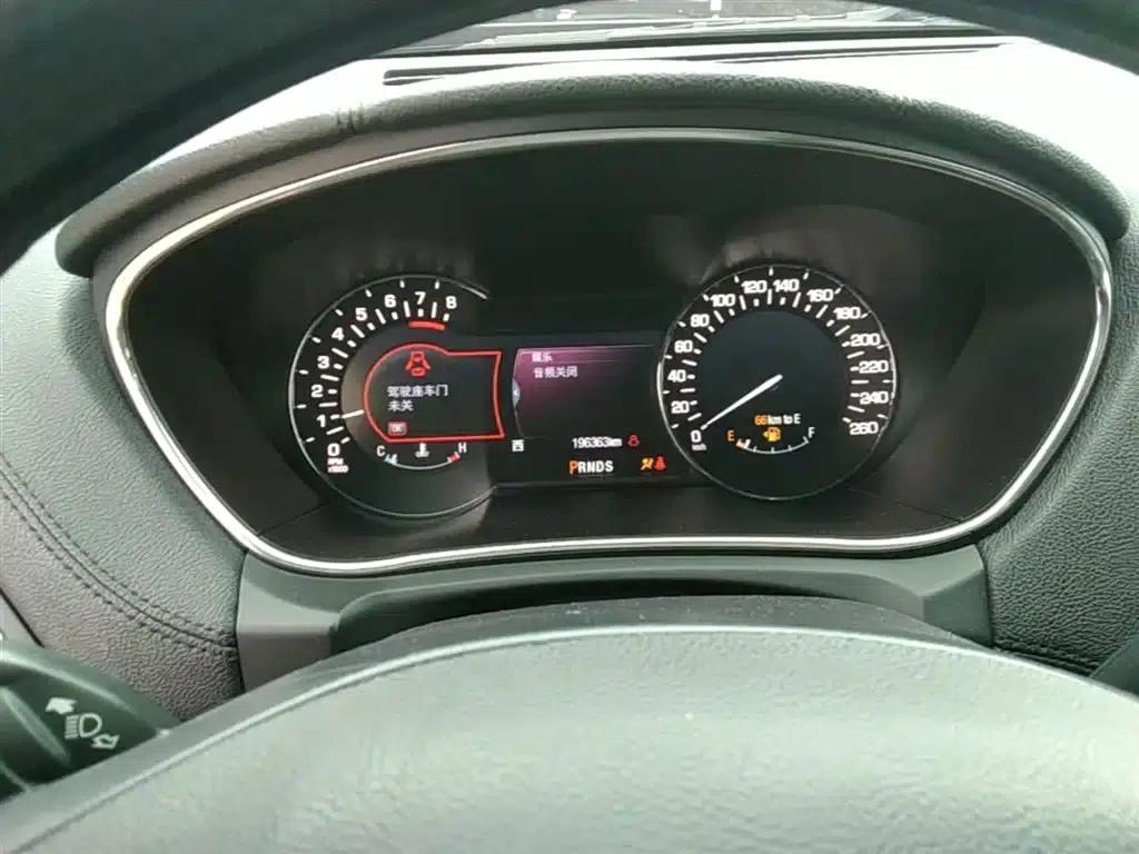Lincoln MKX 2015 2.0T Two-Wheel Drive Premium Edition — миниатюра 12