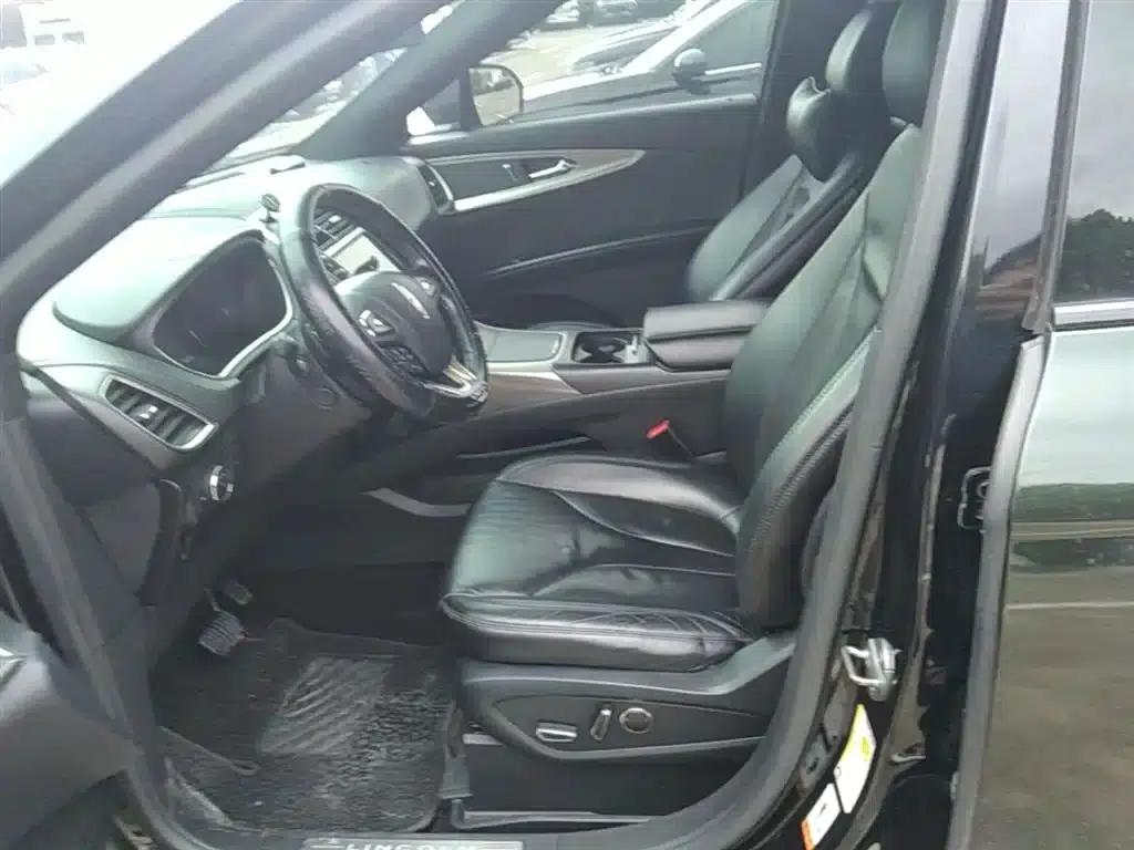 Lincoln MKX 2015 2.0T Two-Wheel Drive Premium Edition — миниатюра 15