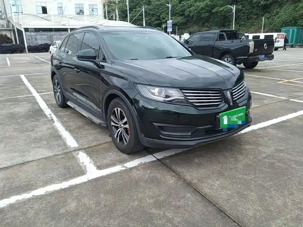 Lincoln MKX 2015 2.0T Two-Wheel Drive Premium Edition — миниатюра 4