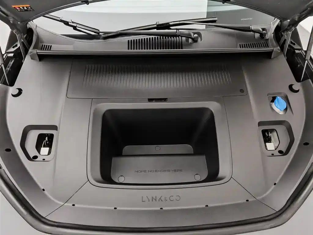 Lynk & Co Z20 2025 Model 530km RWD Pro — миниатюра 6