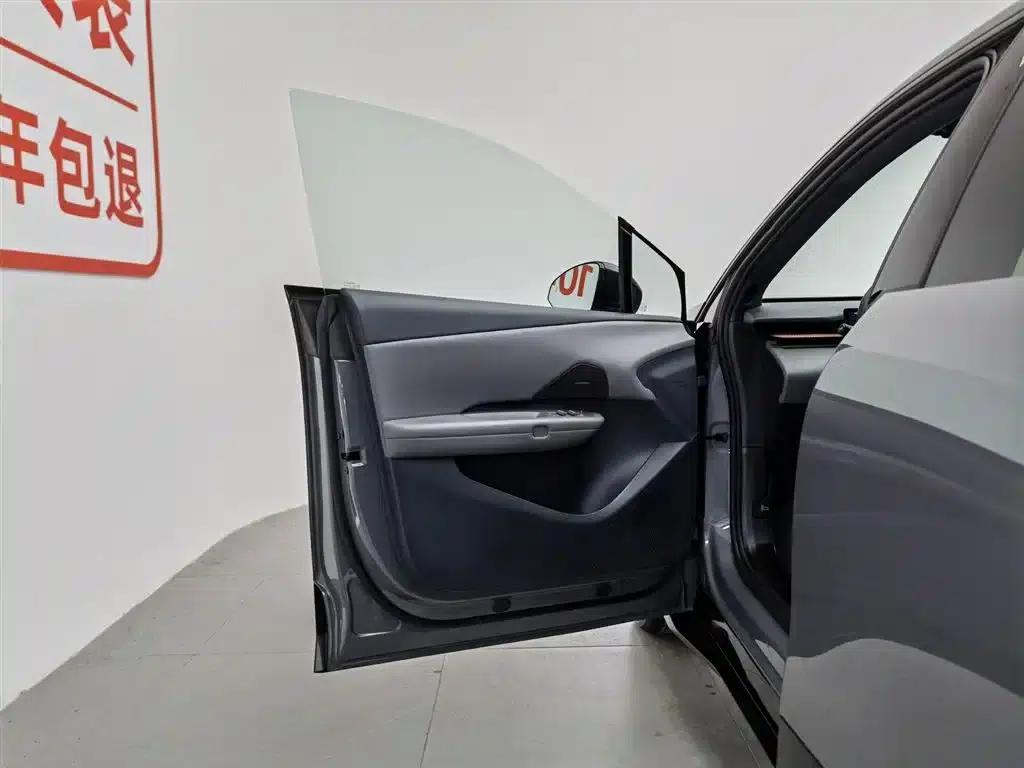 Lynk & Co Z20 2025 Model 530km RWD Pro — миниатюра 8