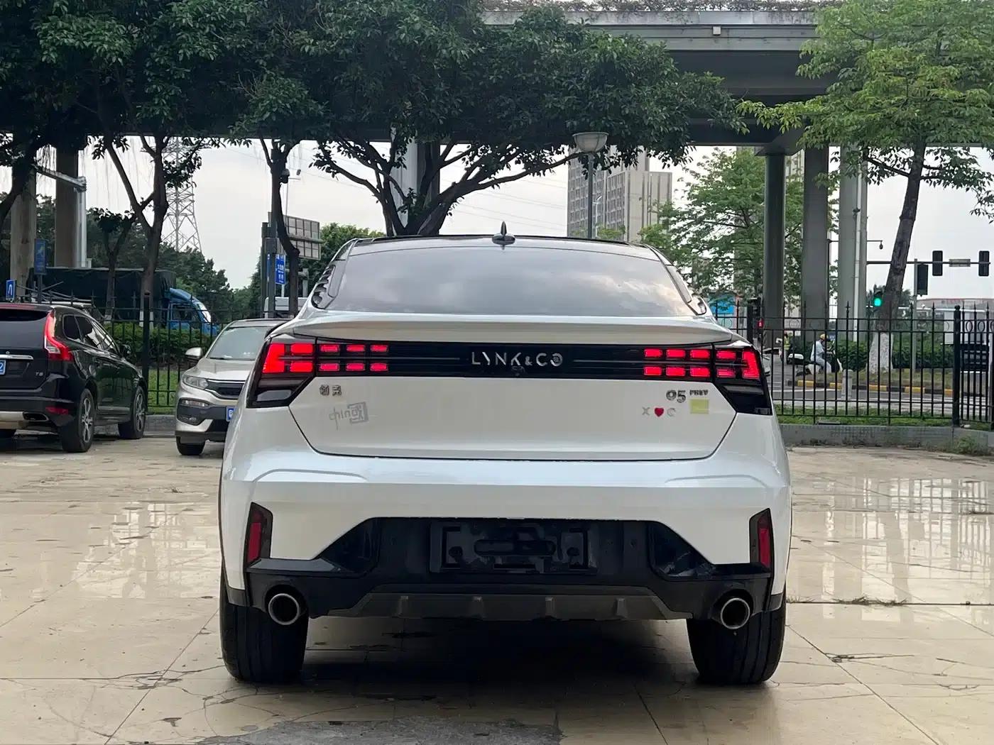 Lynk & Co 05 EM-P 2021 1.5TD PHEV HALO — миниатюра 12