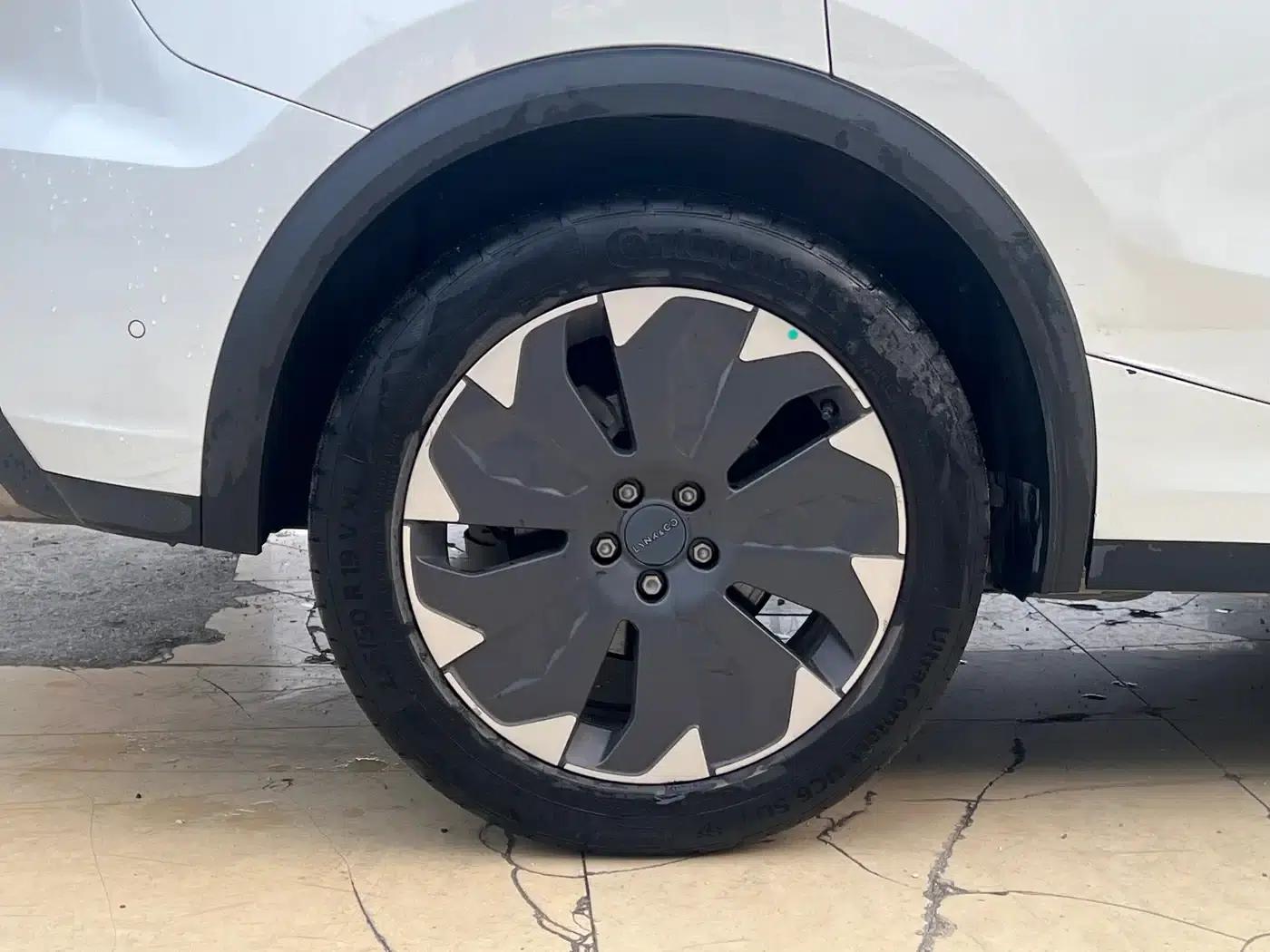 Lynk & Co 05 EM-P 2021 1.5TD PHEV HALO — миниатюра 18