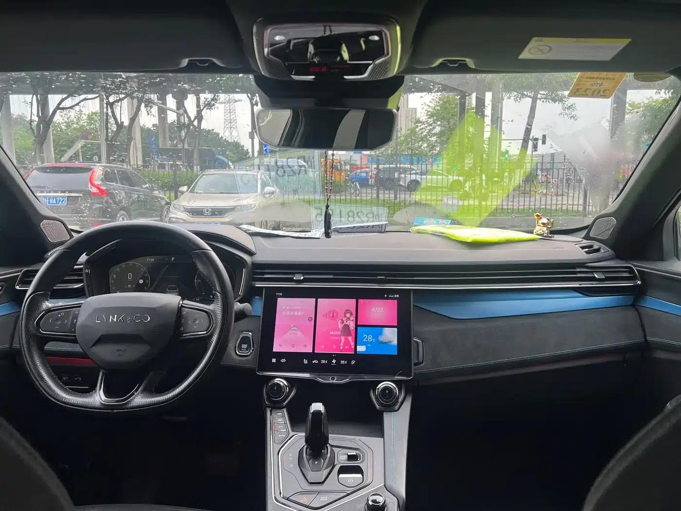 Lynk & Co 05 EM-P 2021 1.5TD PHEV HALO — миниатюра 21