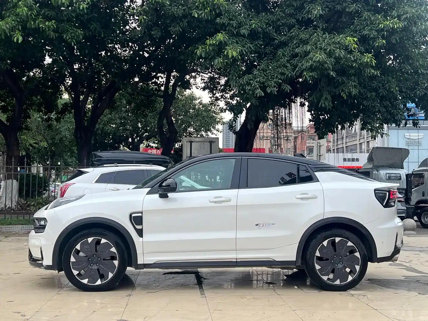 Lynk & Co 05 EM-P 2021 1.5TD PHEV HALO — миниатюра 6