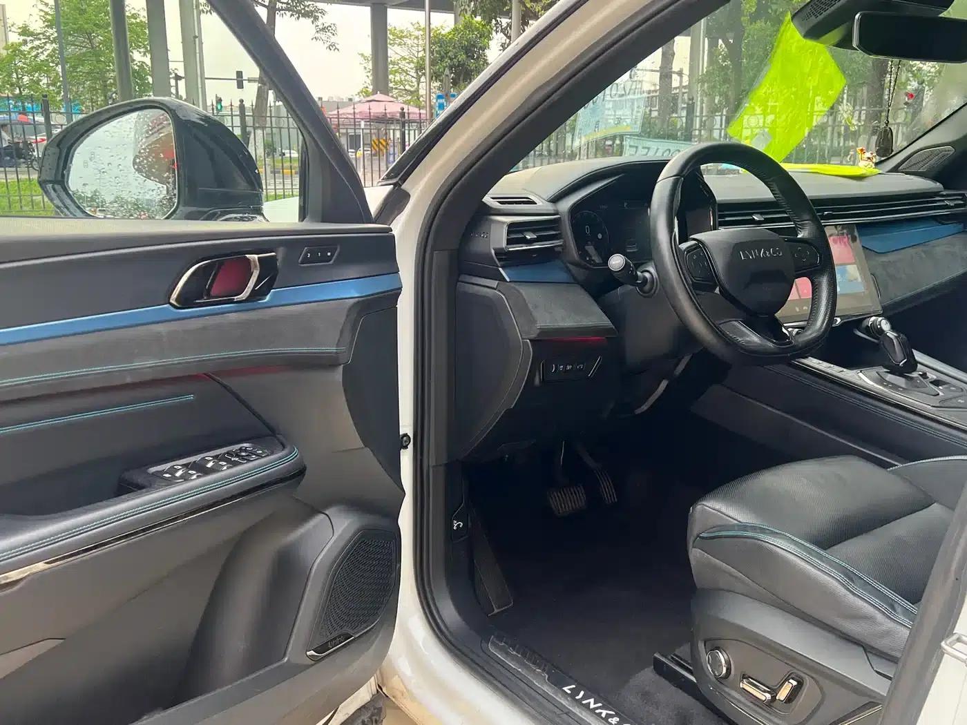 Lynk & Co 05 EM-P 2021 1.5TD PHEV HALO — миниатюра 8