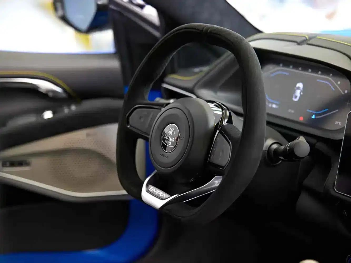 EMIRA 2021 2.0T DCT First Edition — миниатюра 11