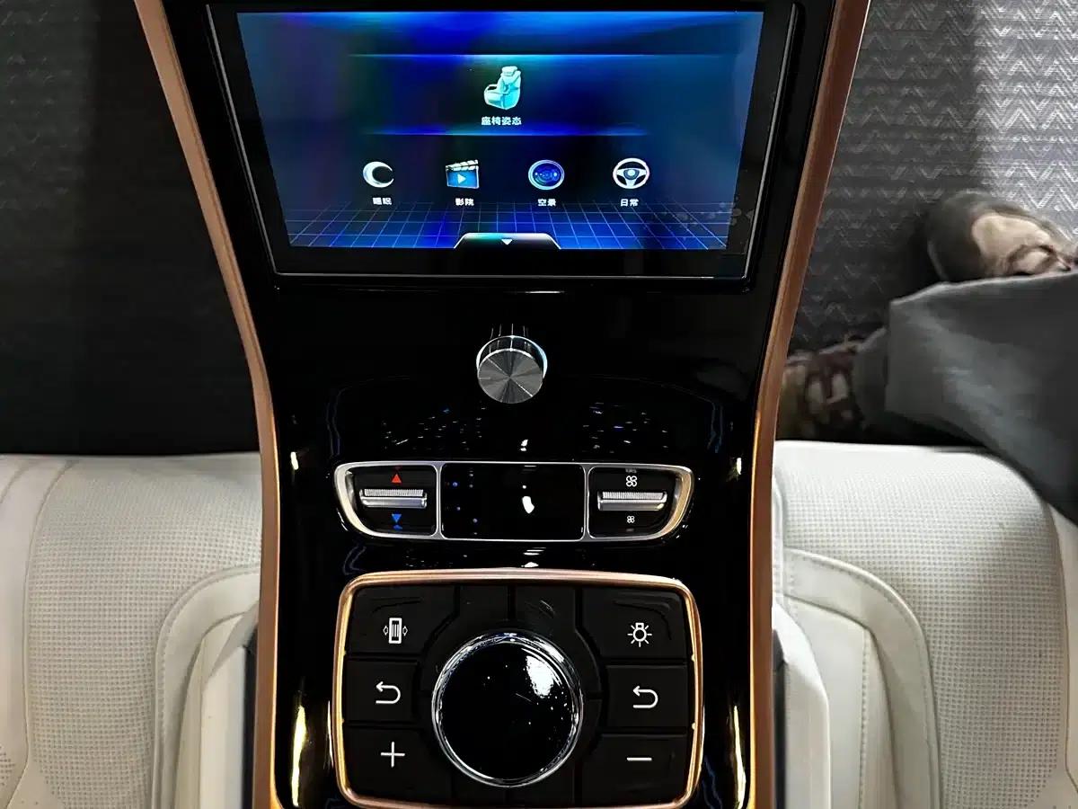 Lorinser VS Series 2025 VS600MX Gulfstream (Four-Seat) — миниатюра 14
