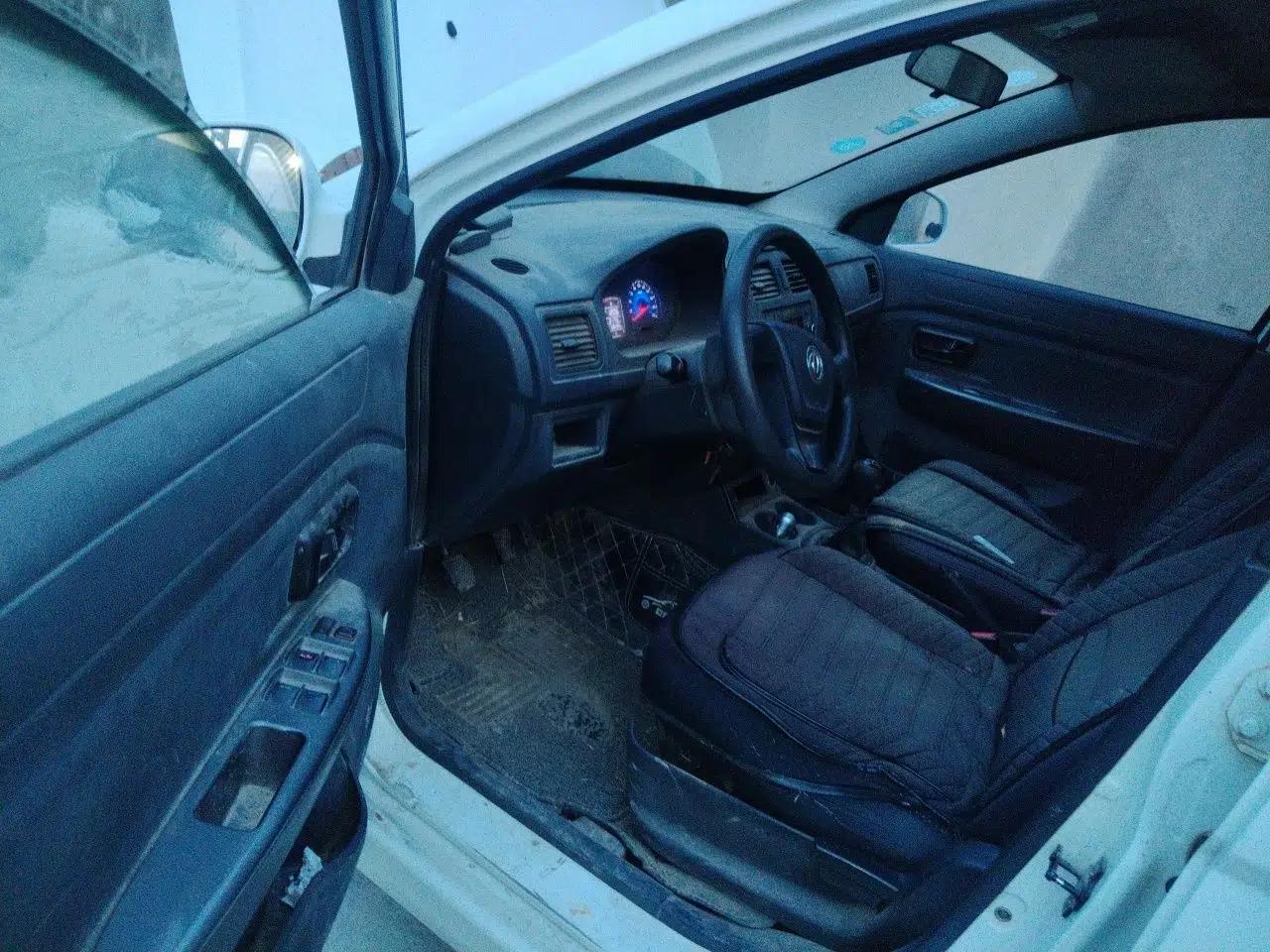 Dongfeng Fengon 330 2014 1.5L Manual Utility Version DK15 — миниатюра 17
