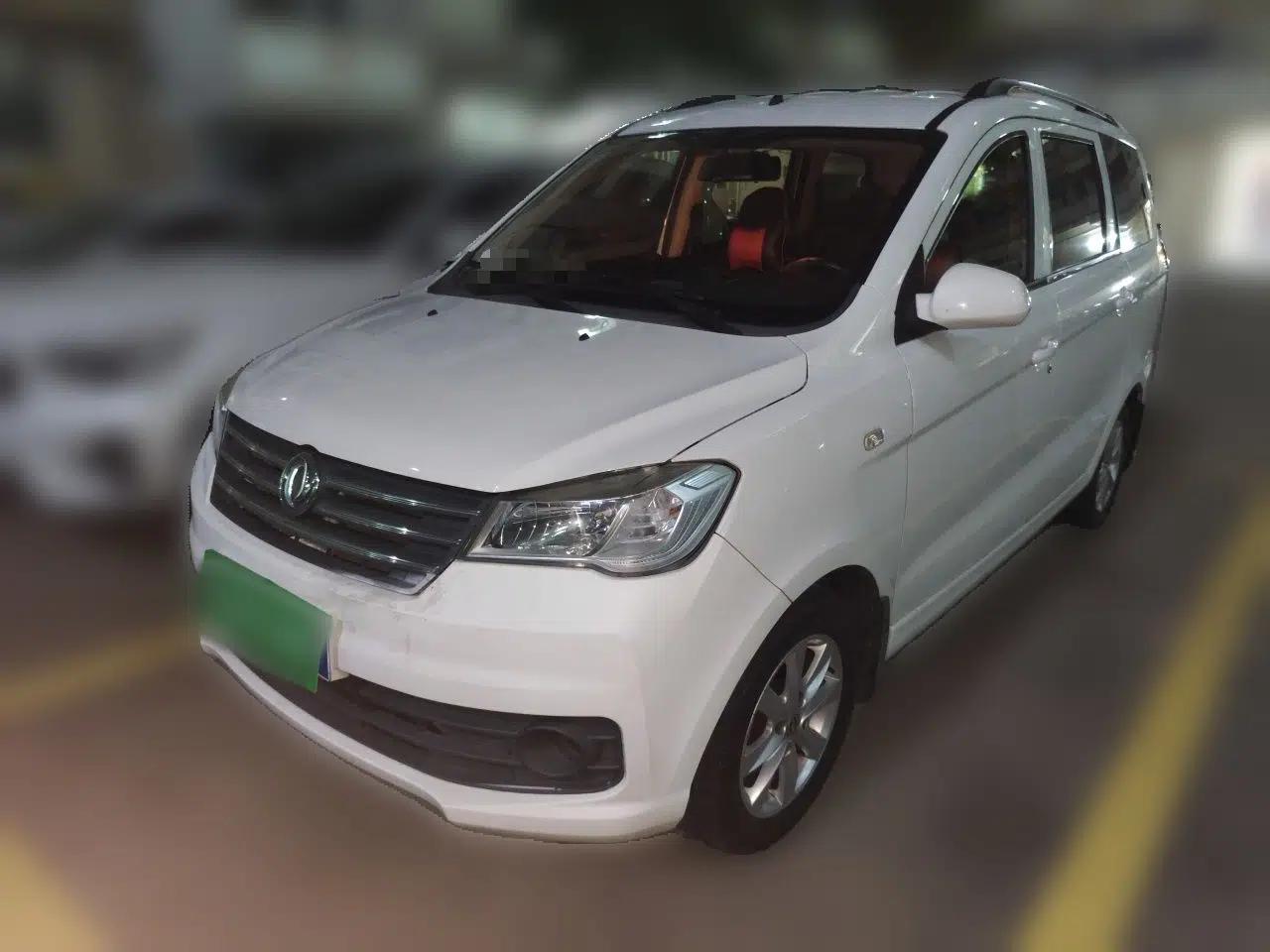 Dongfeng Fengon 330 2019 1.5L 330S Manual Comfort Version China VI Standard — миниатюра 1
