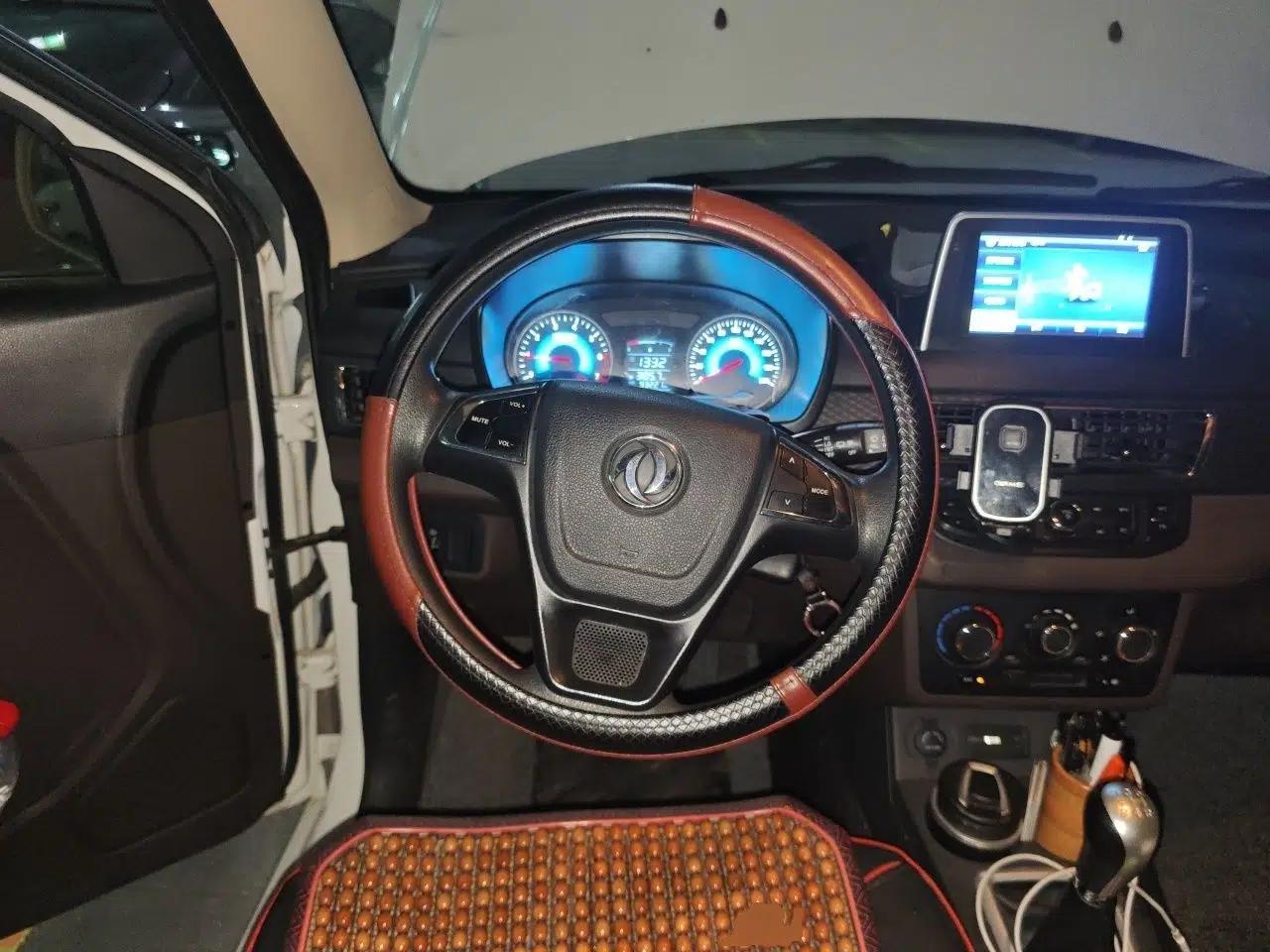 Dongfeng Fengon 330 2019 1.5L 330S Manual Comfort Version China VI Standard — миниатюра 11