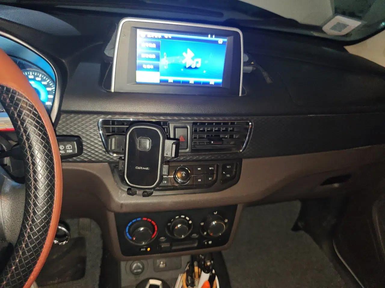 Dongfeng Fengon 330 2019 1.5L 330S Manual Comfort Version China VI Standard — миниатюра 14