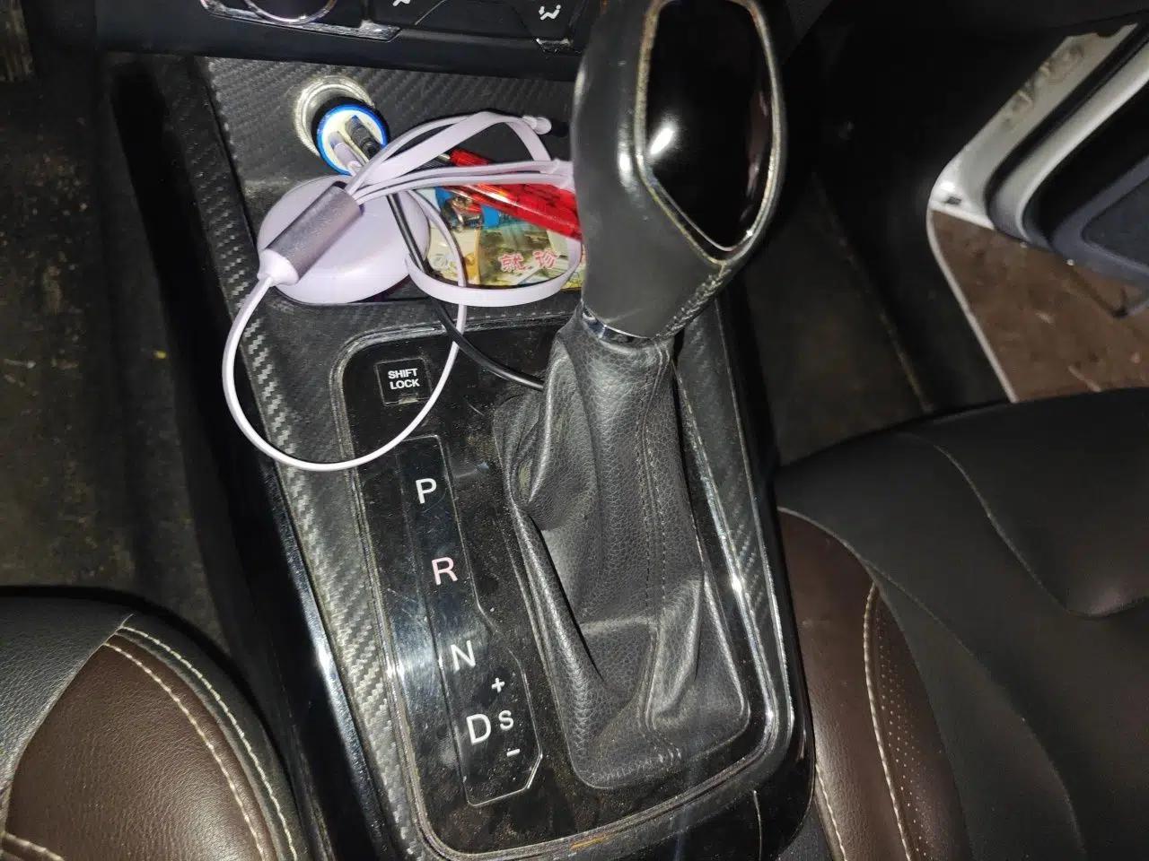 Dongfeng Fengon 370 2017 1.5L CVT Fashion Edition 7-Seater — миниатюра 15