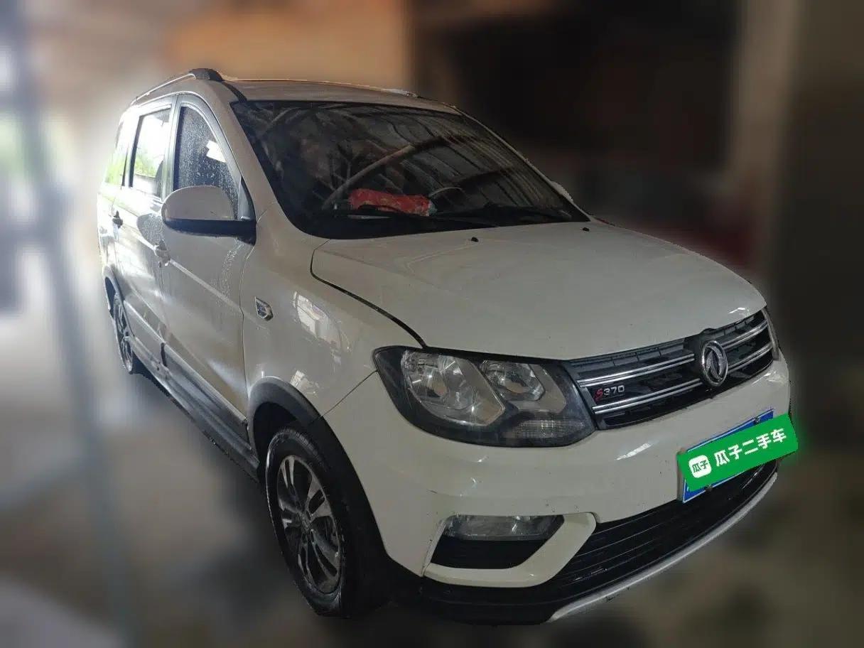 Dongfeng Fengon 370 2017 1.5L CVT Fashion Edition 7-Seater — миниатюра 3