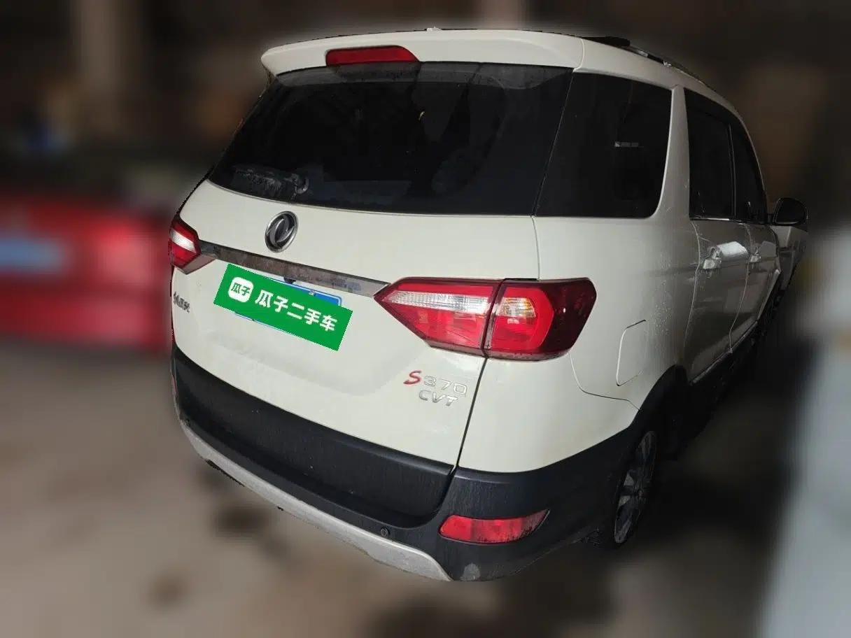 Dongfeng Fengon 370 2017 1.5L CVT Fashion Edition 7-Seater — миниатюра 6