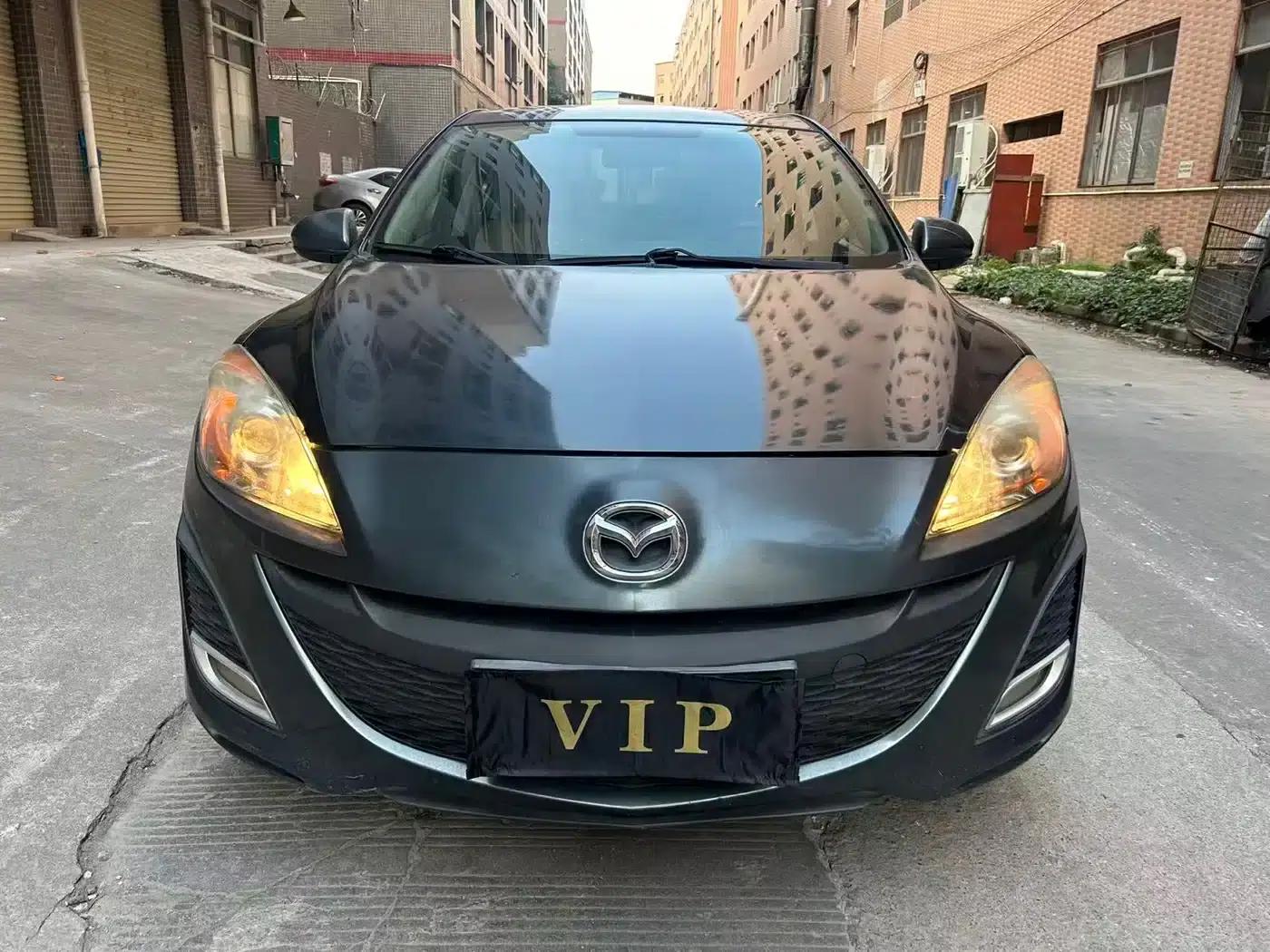Mazda 3 Axela 2011 Sedan 1.6L Automatic Comfort — миниатюра 2