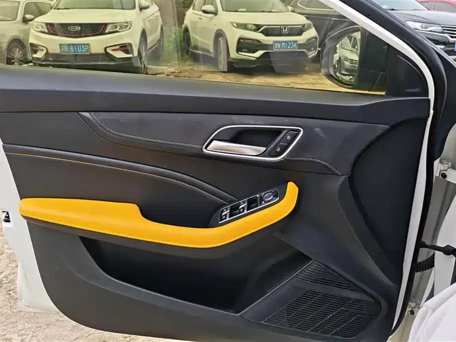 MG6 PHEV 2020 1.5T Hybrid Trophy Intelligent Driving Flagship Edition — миниатюра 7