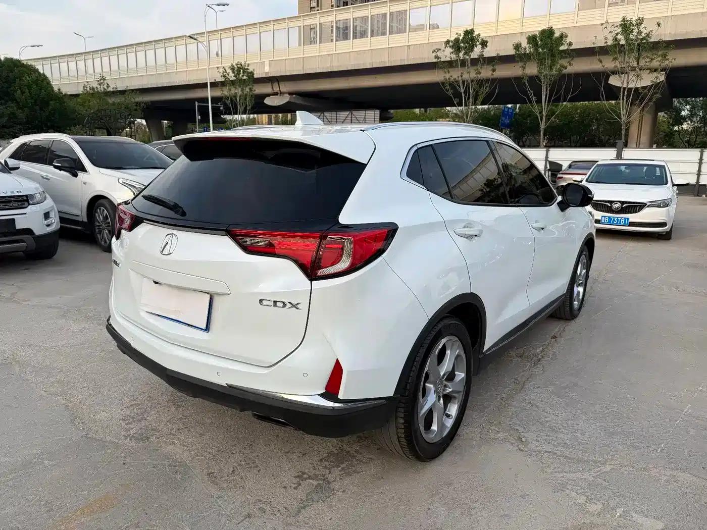 Acura CDX 2016 1.5T 2WD Premium Edition — миниатюра 11