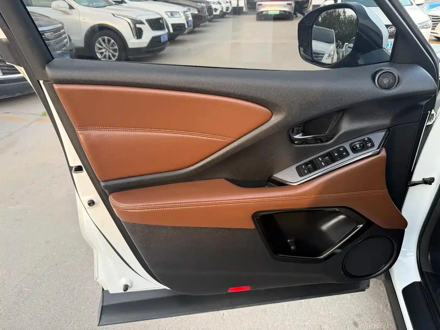 Acura CDX 2016 1.5T 2WD Premium Edition — миниатюра 3