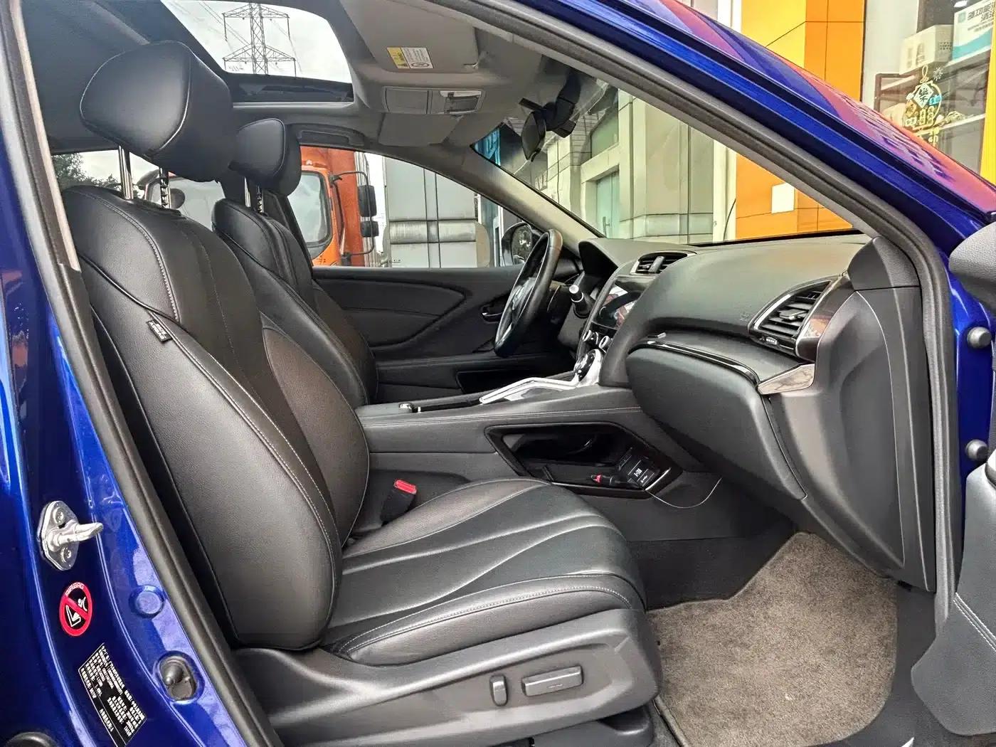 Acura CDX 2016 1.5T 2WD Premium Edition — миниатюра 11