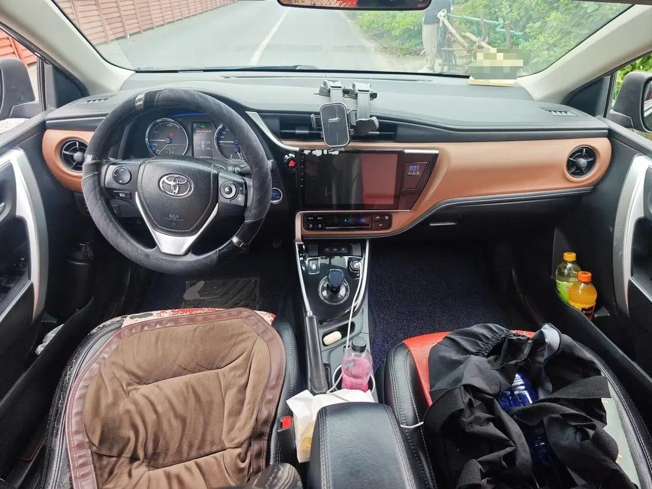 Toyota Levin Hybrid E+ 2019 1.8L PH GS E-CVT Elite Edition — миниатюра 10