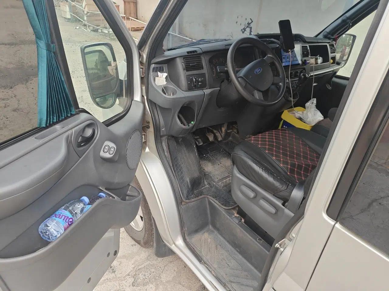 Ford Transit Custom 2016 2.2T Short-Wheelbase 6-Seater Mid-Roof Multi-Purpose Vehicle — миниатюра 17