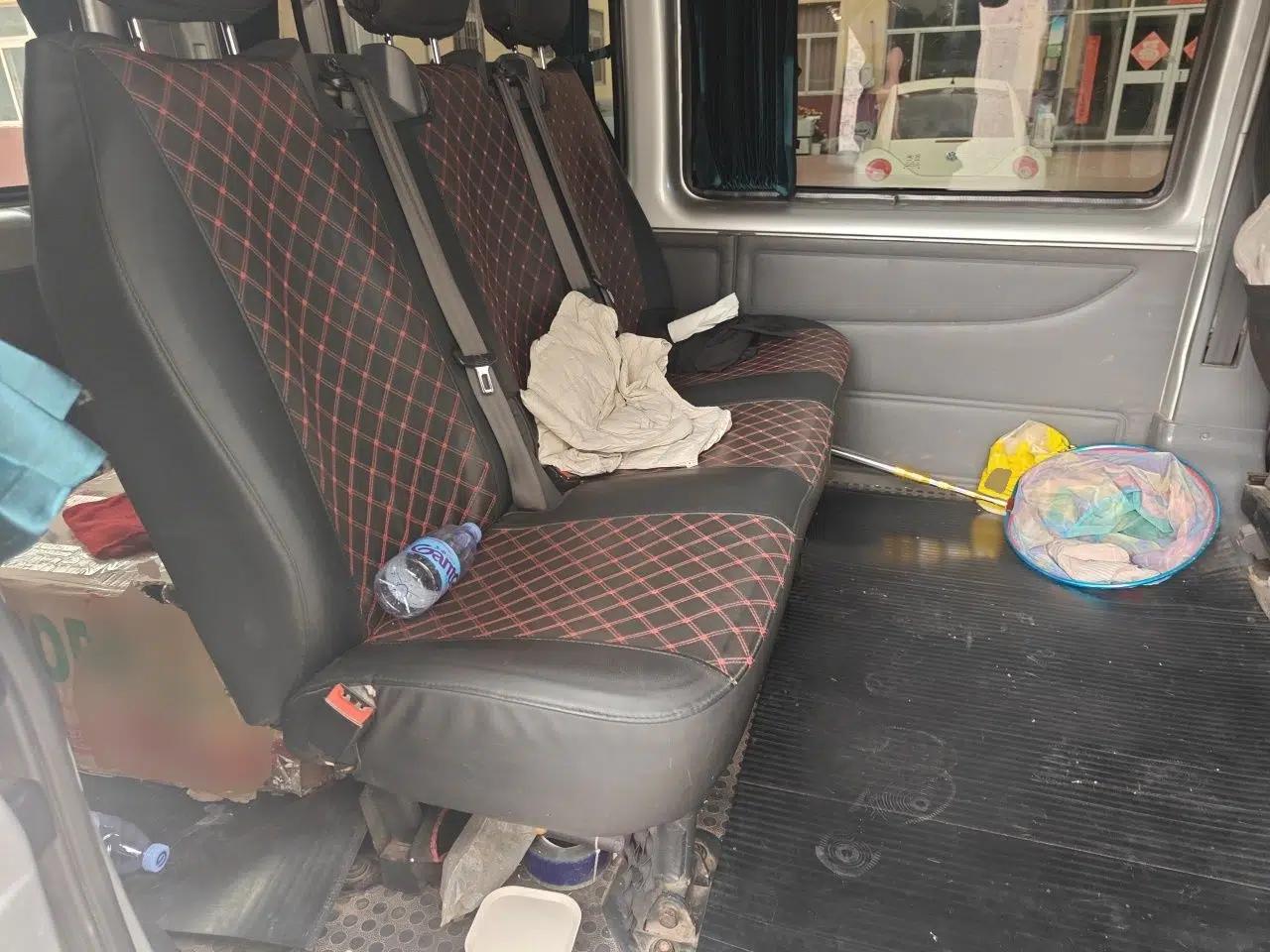 Ford Transit Custom 2016 2.2T Short-Wheelbase 6-Seater Mid-Roof Multi-Purpose Vehicle — миниатюра 18