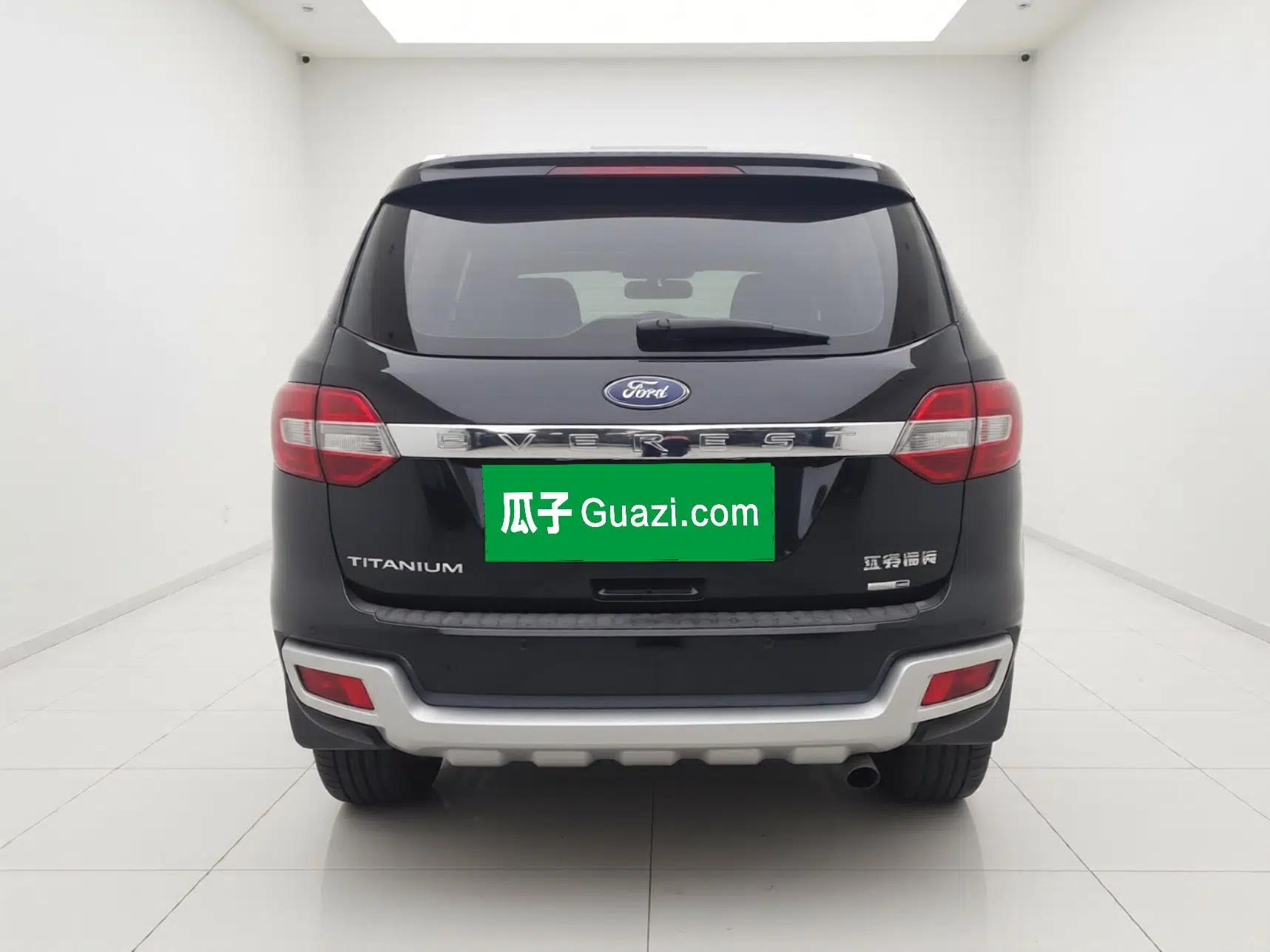 Ford Everest 2016 2.0T Gasoline Automatic 4x4 Flagship Edition — миниатюра 5