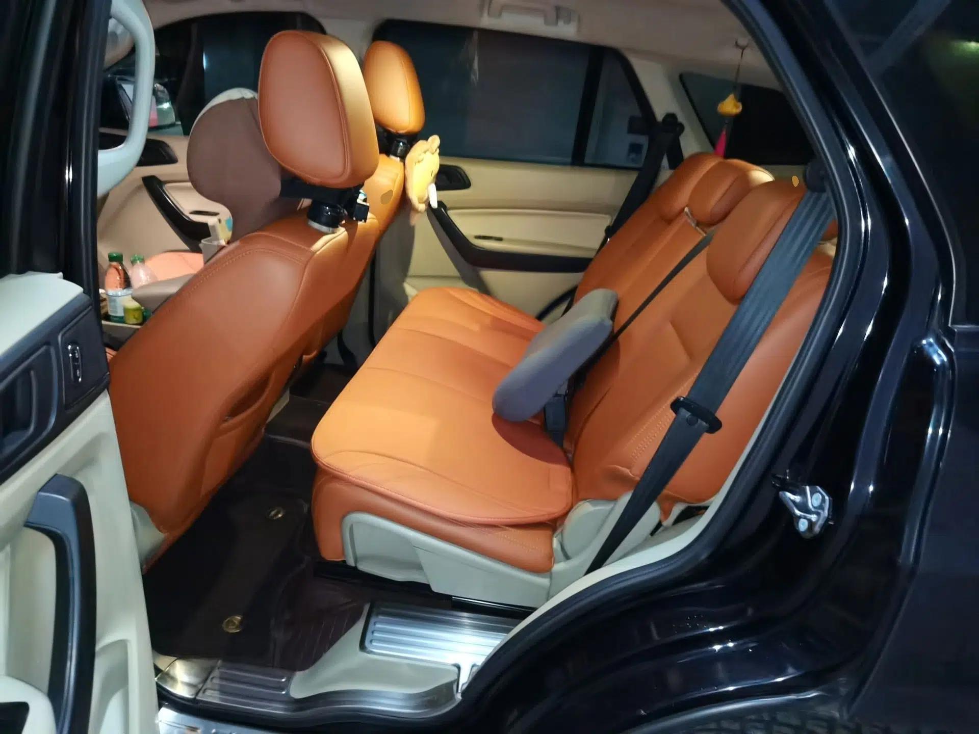 Ford Everest 2016 2.0T Gasoline Automatic 4x4 Elite Edition — миниатюра 18